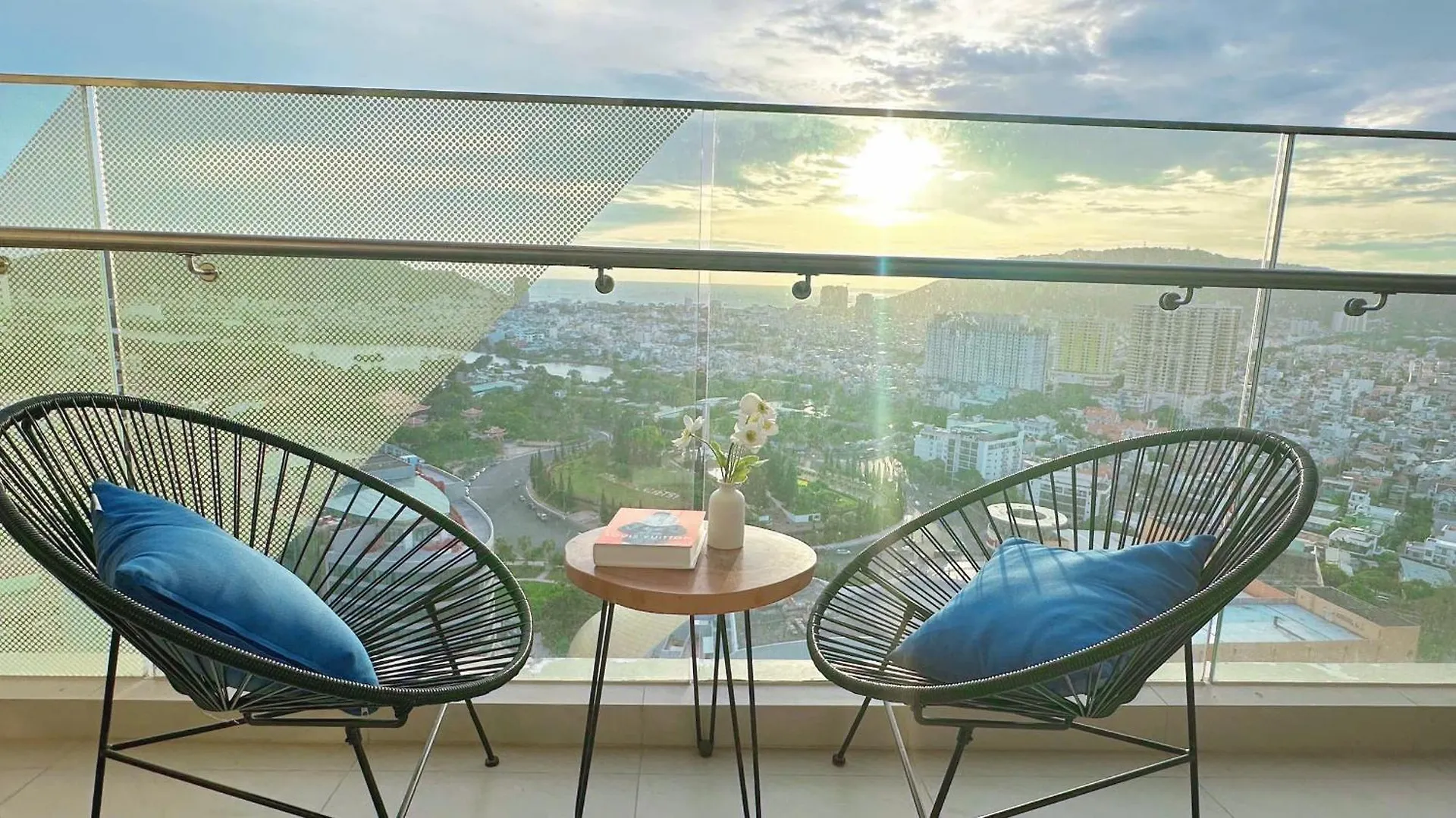 アパートホテル The Song Premium Apartment - Khang'S House ブンタオ